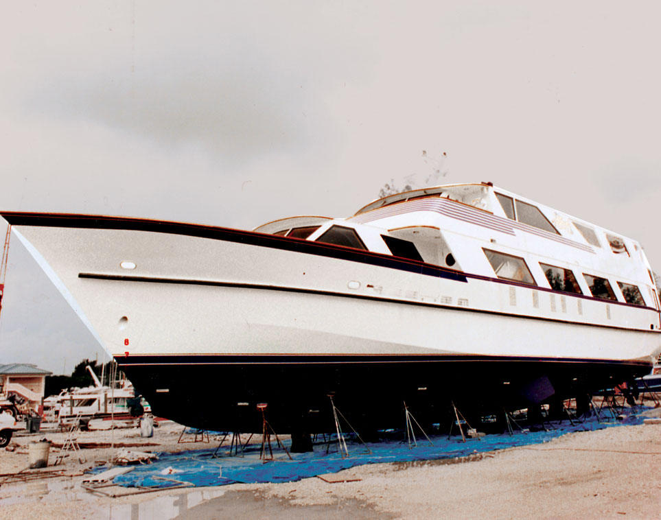 100′ DINNER CRUISE SHIP